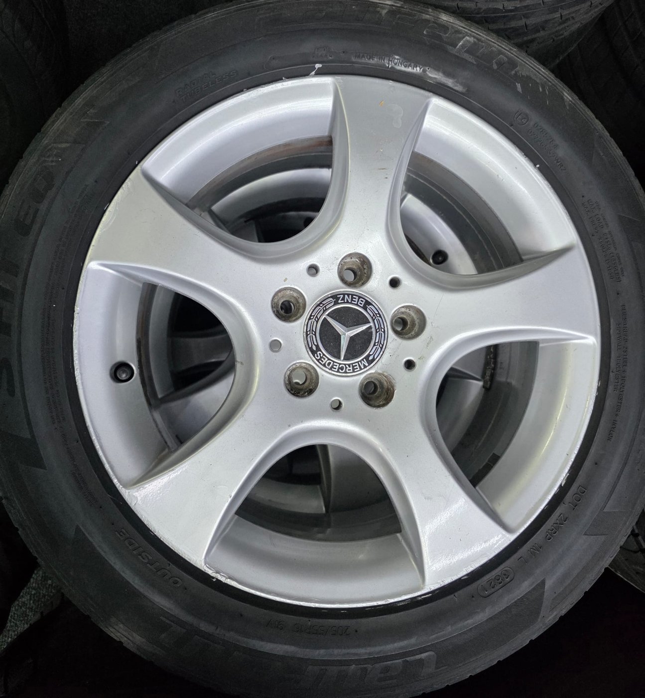 Alloy Wheels with Tyres for Mercedes-Benz – 16" – Used
