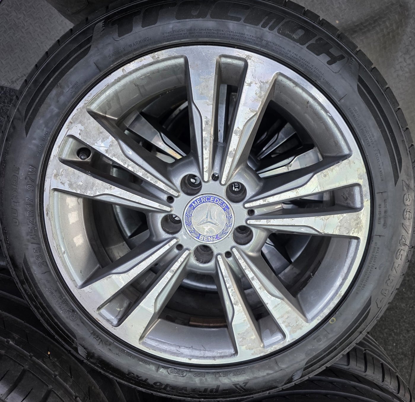 Alloy Wheels with Tyres for Mercedes-Benz – 17" – Used