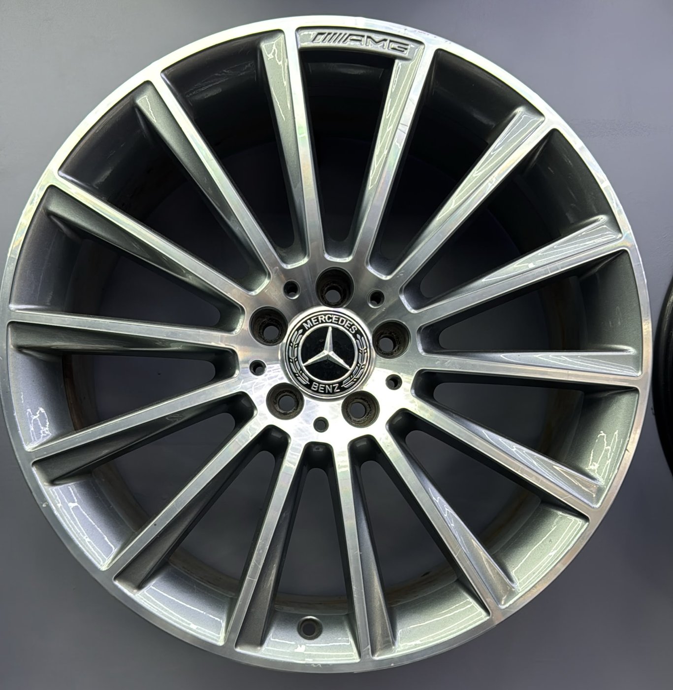 Genuine Mercedes-Benz E Class Turbine 1 Alloy Wheels – 20" – Used