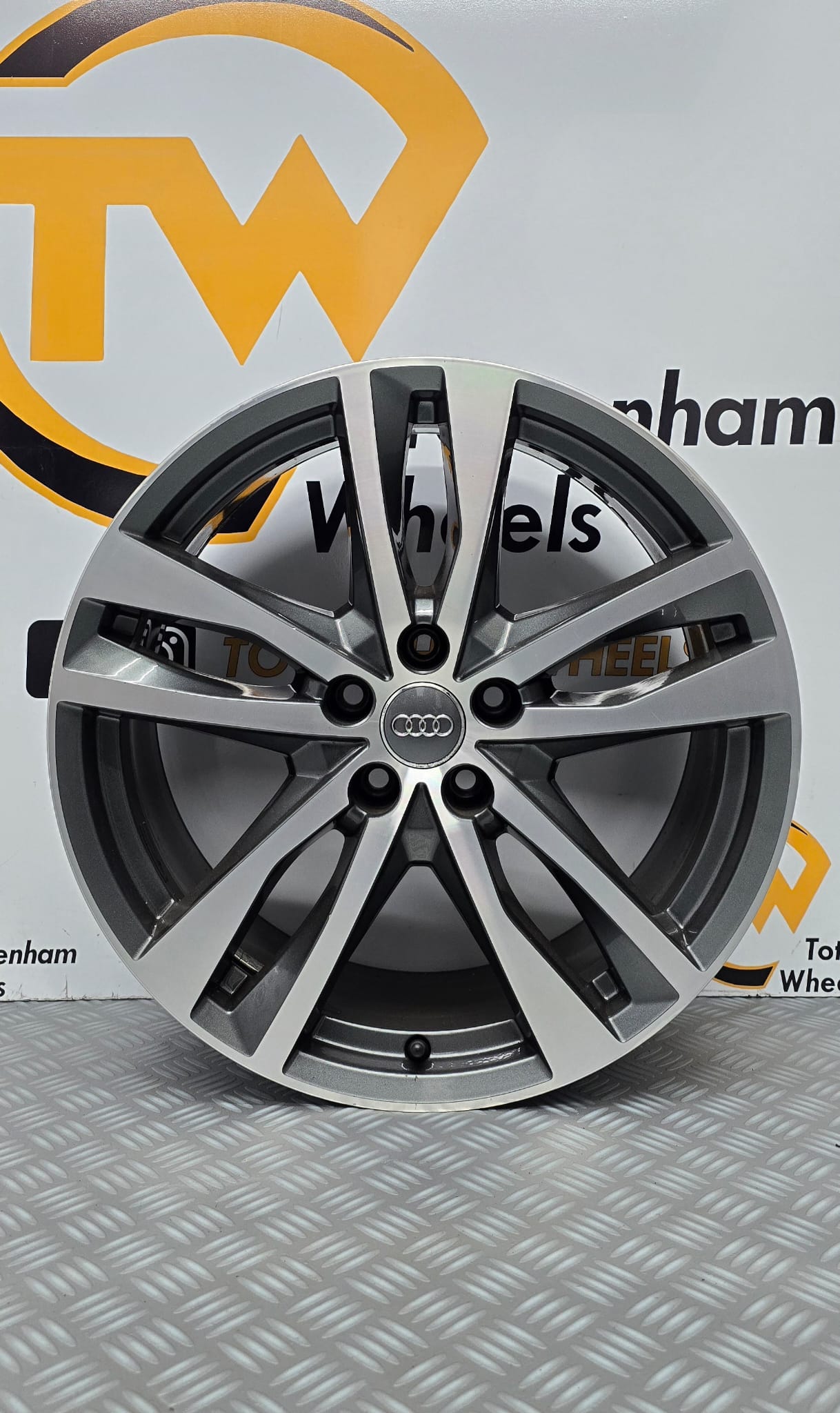 19" ORIGINAL AUDI RECONDITIONED