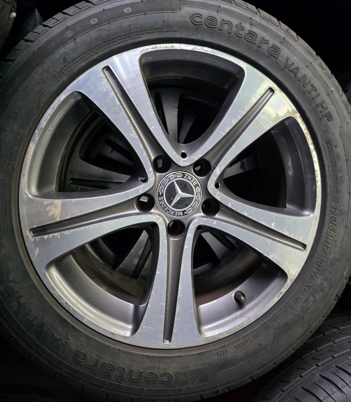 Alloy Wheels with Tyres for Mercedes-Benz – 17" – Used