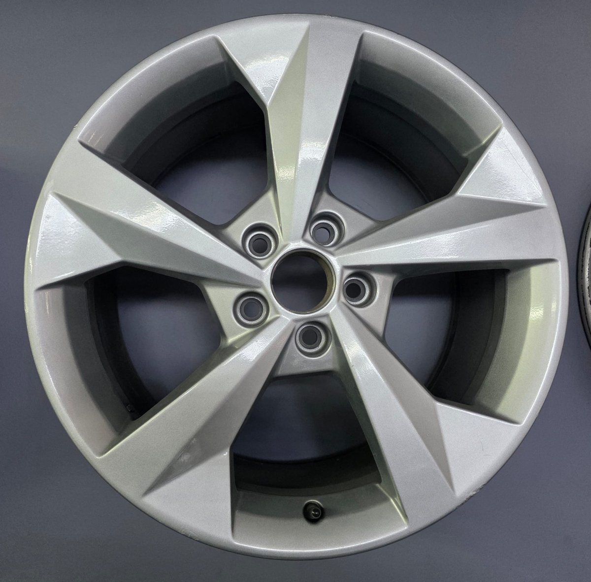 Used Audi Q3 Style Alloy Wheels – 19" – Silver